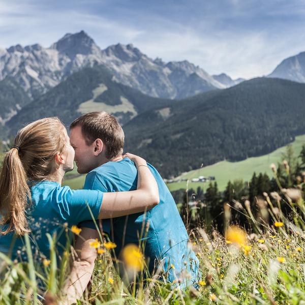 hiking couple in Maria Alm